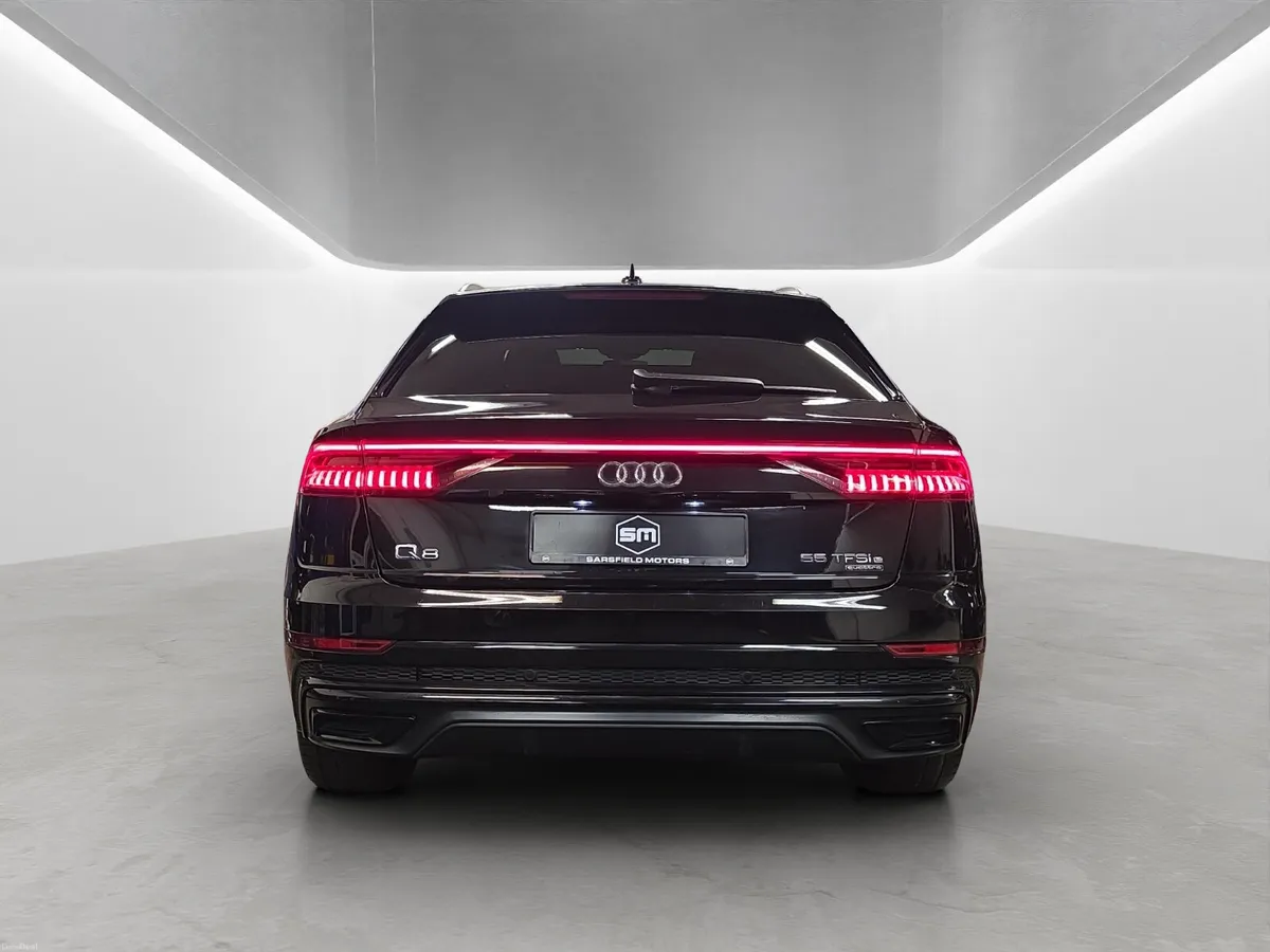 2024 AUDI Q8 3.0 TFSI E QUATTRO BLACK EDITION. - Image 5