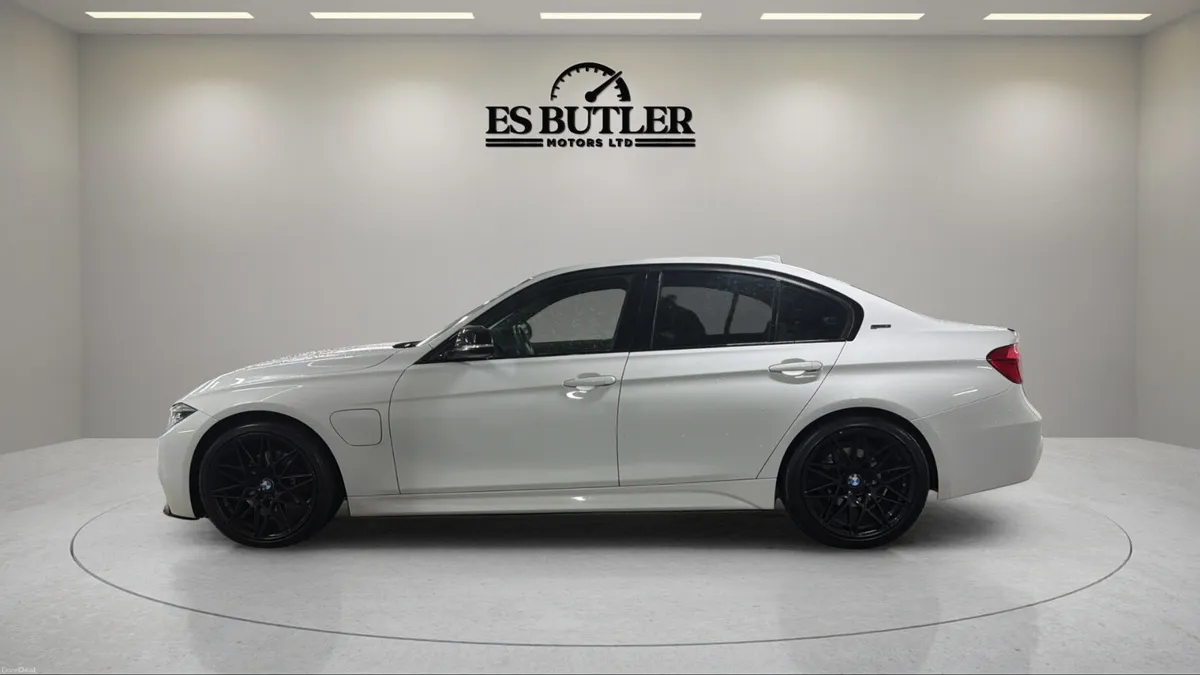 162 BMW 330e F30 MSPORT AUTO 12MONTHS WARRANTY - Image 2