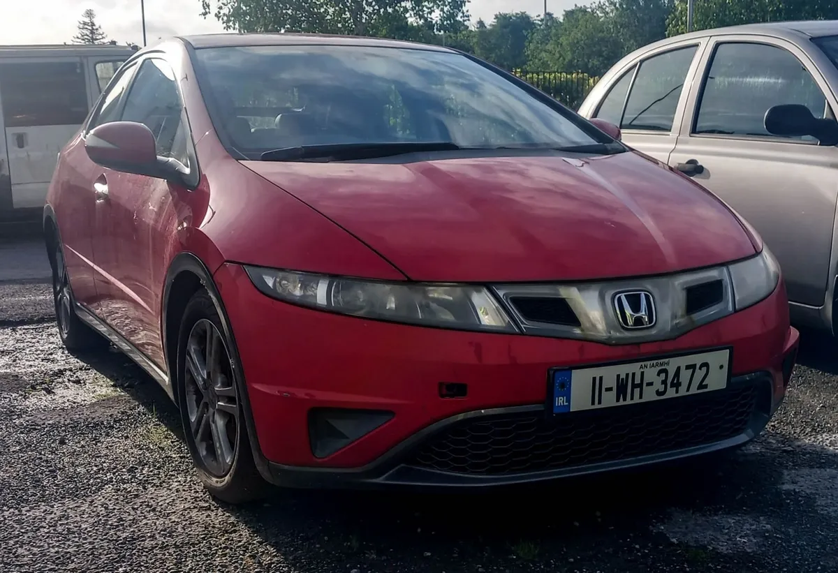 Honda Civic 2011 - Image 1