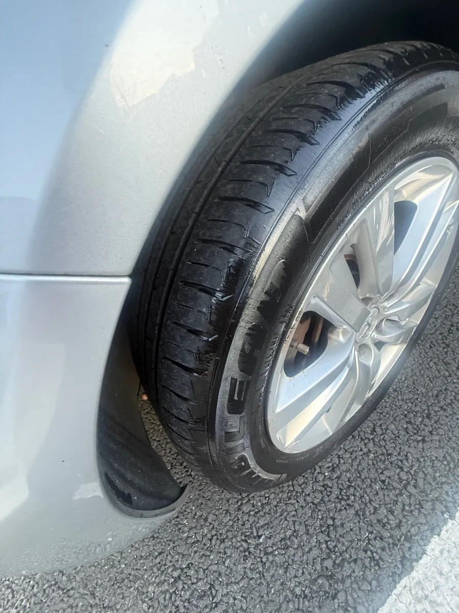Peugeot 308 automatic - Image 3