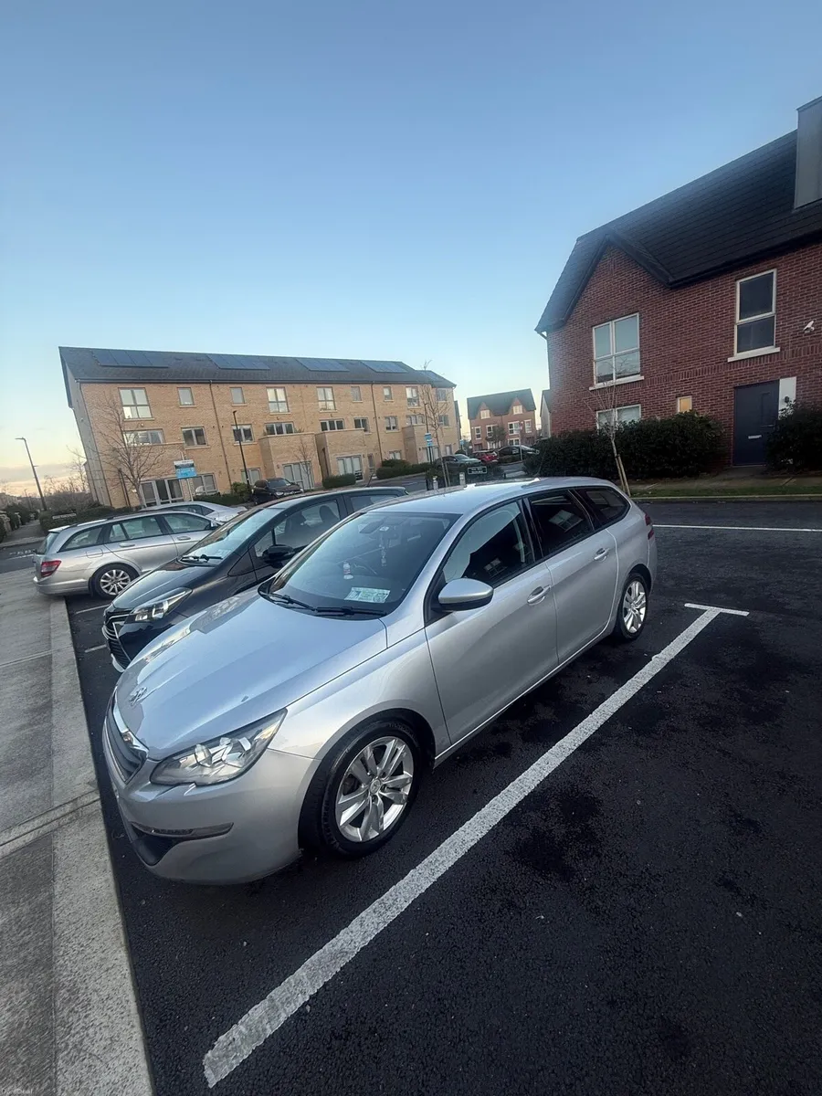 Peugeot 308 automatic - Image 2