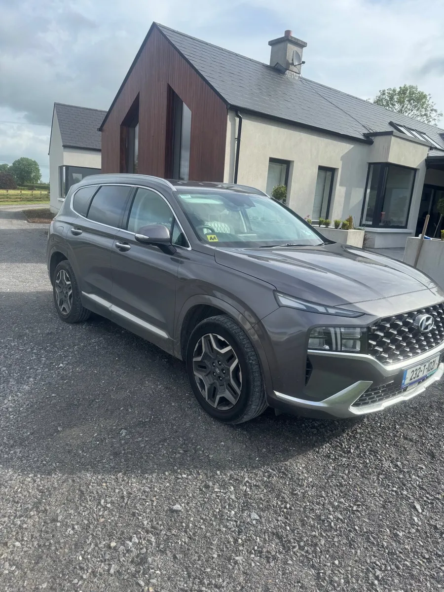 Hyundai Santa Fe 2023 - Image 1