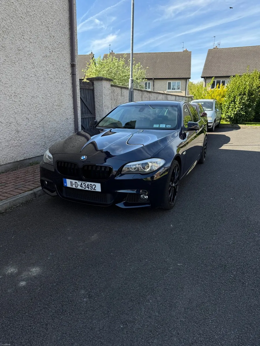 BMW 520D - Image 1
