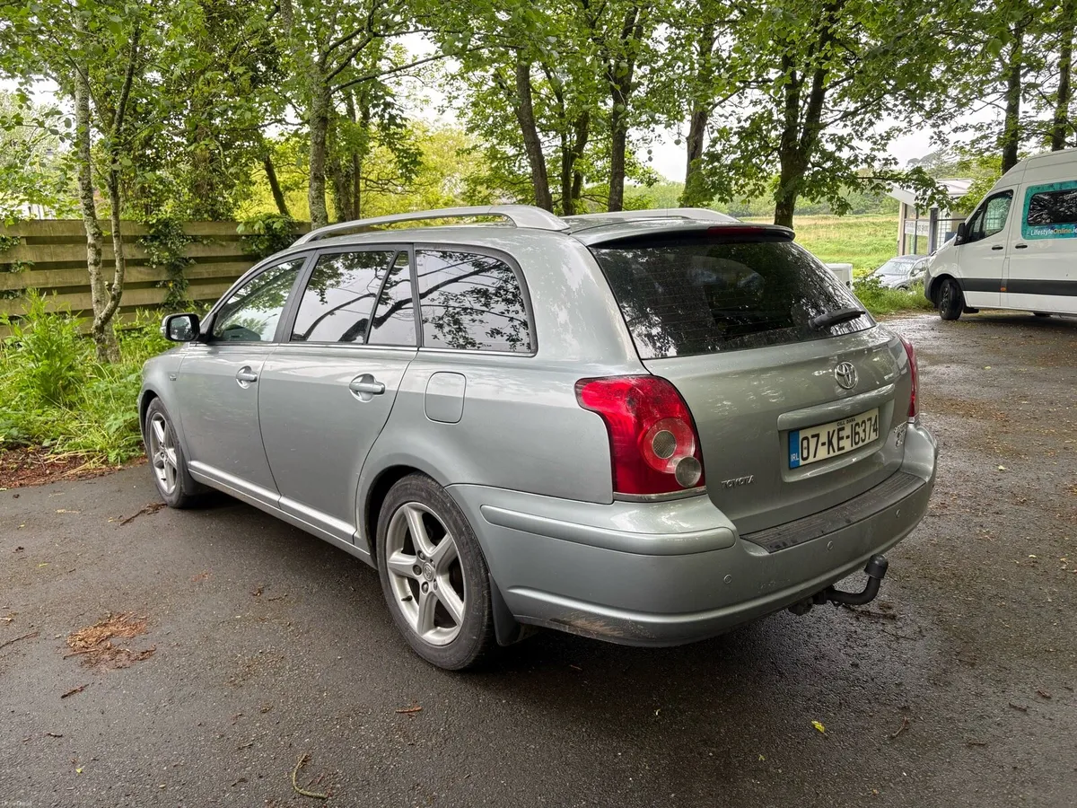 Toyota Avensis - Image 3