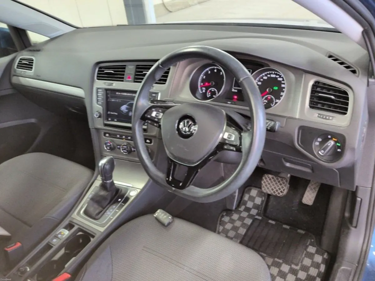 VOLKSWAGEN GOLF 1.2 TSI AUTO 2017 - Image 4