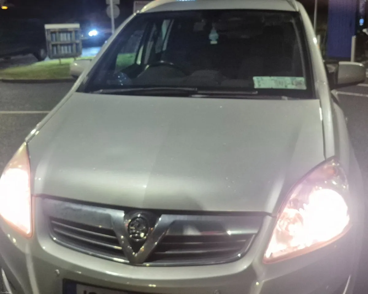 Vauxhal zafira 2013 long Nct,taxt 7 seater - Image 1