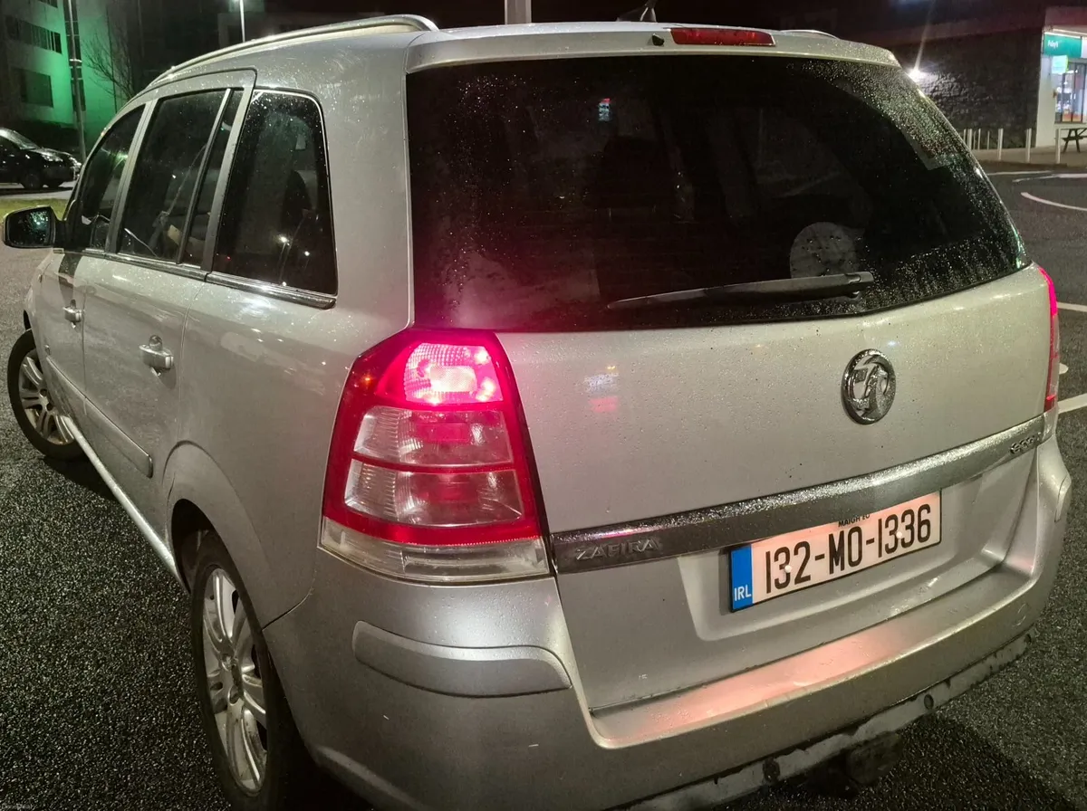 Vauxhal zafira 2013 long Nct,taxt 7 seater - Image 2