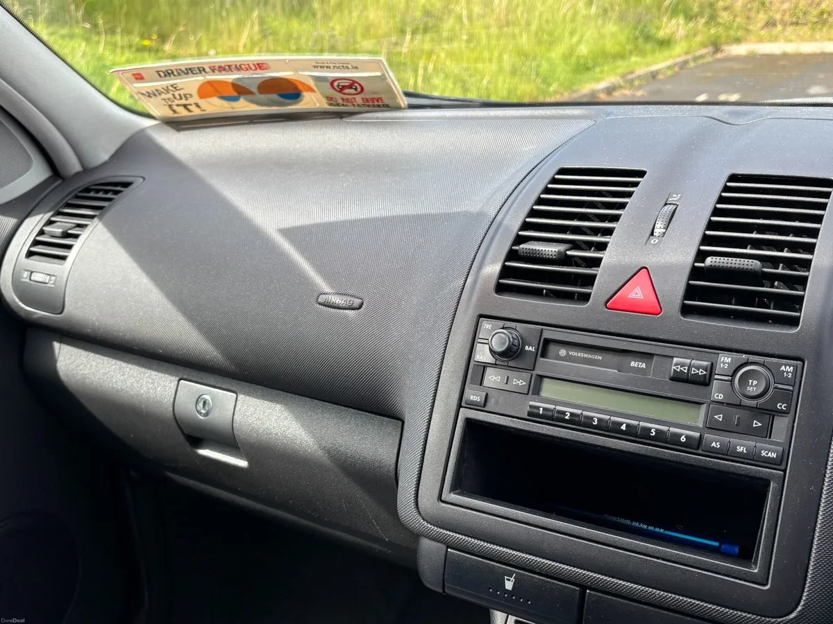 Volkswagen Polo 2001 - Image 4