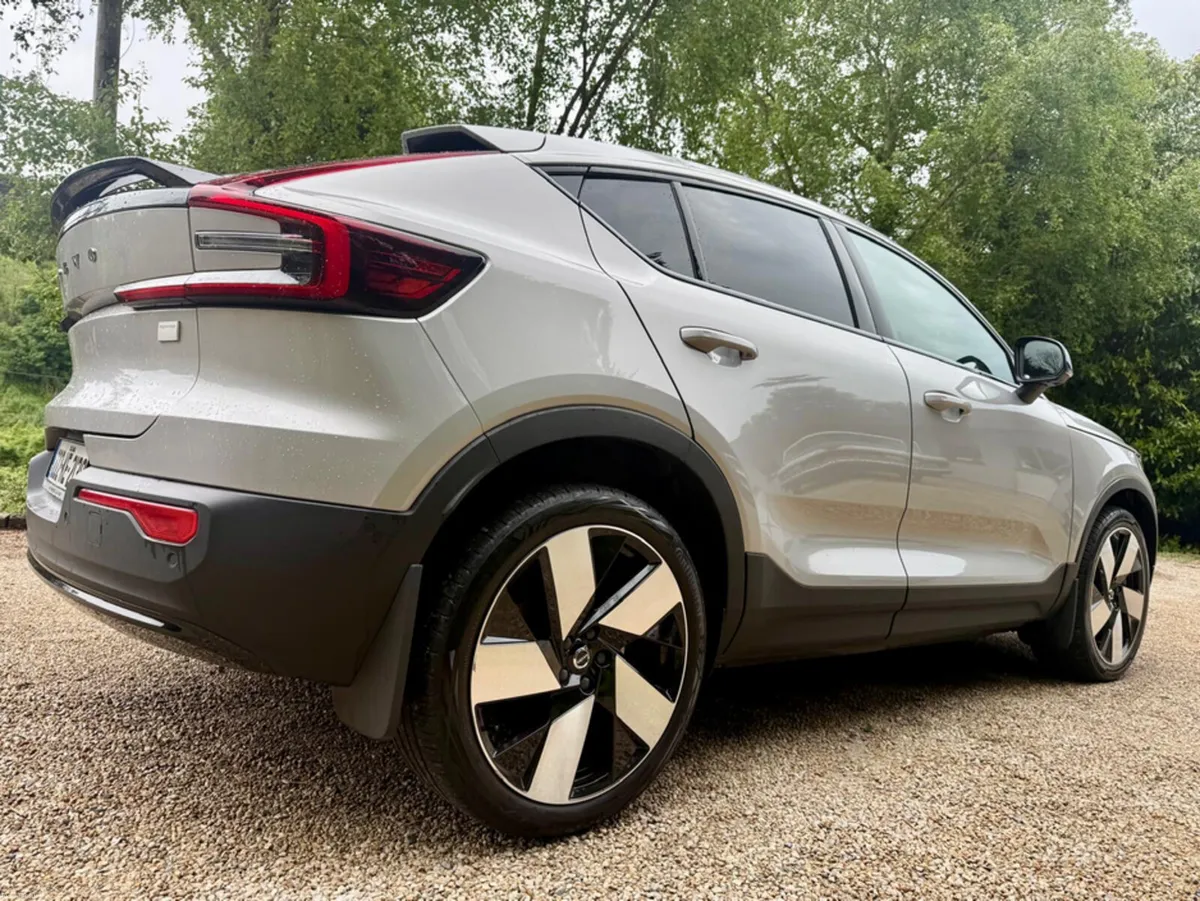 Volvo C40 ULTIMATE RECHARGE *Amazing specification - Image 4