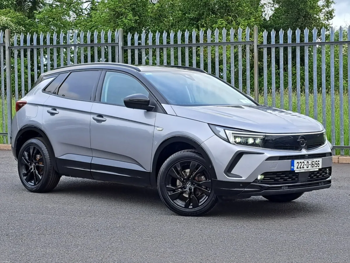 Opel Grandland SRI 1.2TURBO 130BHP - Image 3