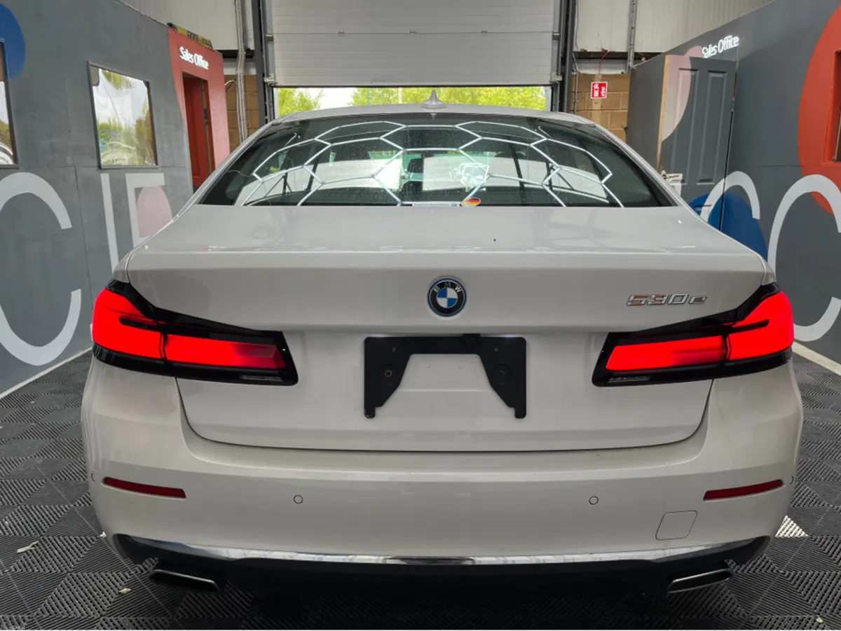 BMW 5-Series 2023 BMW 530E LUXURY EDITION 2.0 AUTO - Image 3