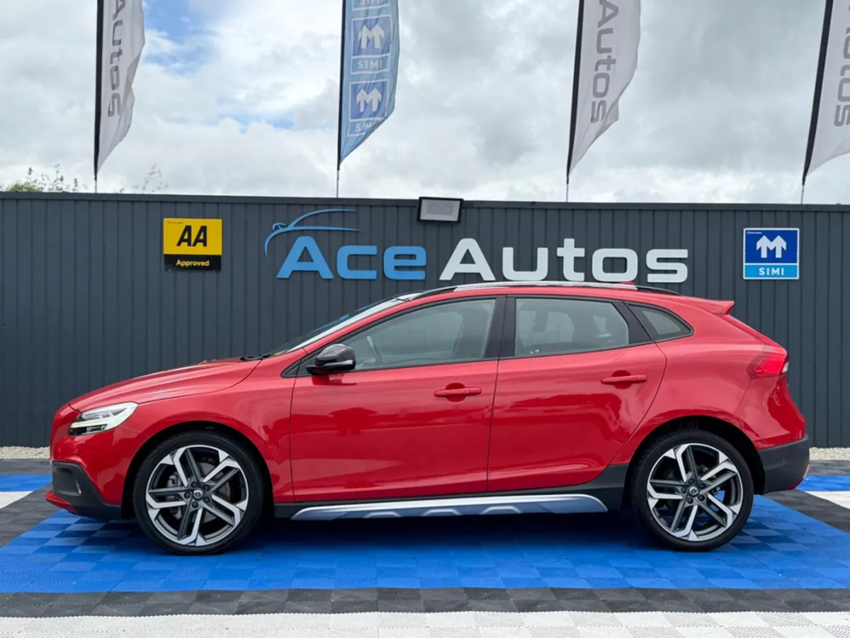 Volvo V40 D4 2.0L DIESEL - AUTO - 12M WARRANTY - C - Image 4