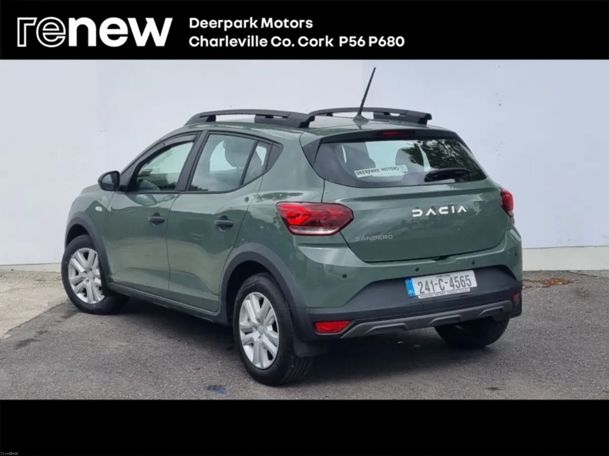 Dacia Sandero Stepway TCe 90 STEPWAY Essential - Image 3