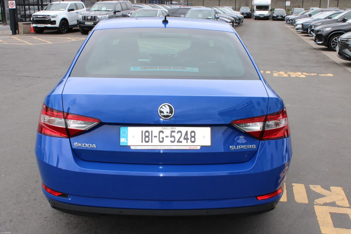 Skoda Superb 2018 - Image 4