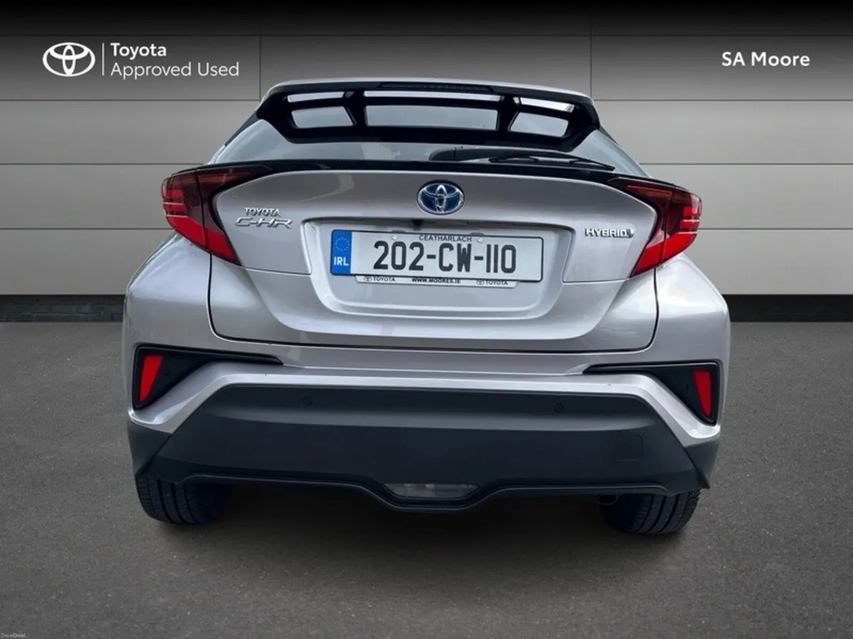 Toyota C-HR HYBRID SOL - Image 4
