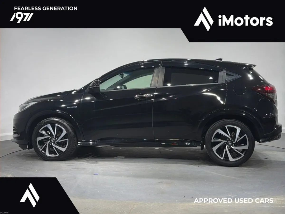 Honda Vezel AUTOMATIC RS HYBRID - Image 3