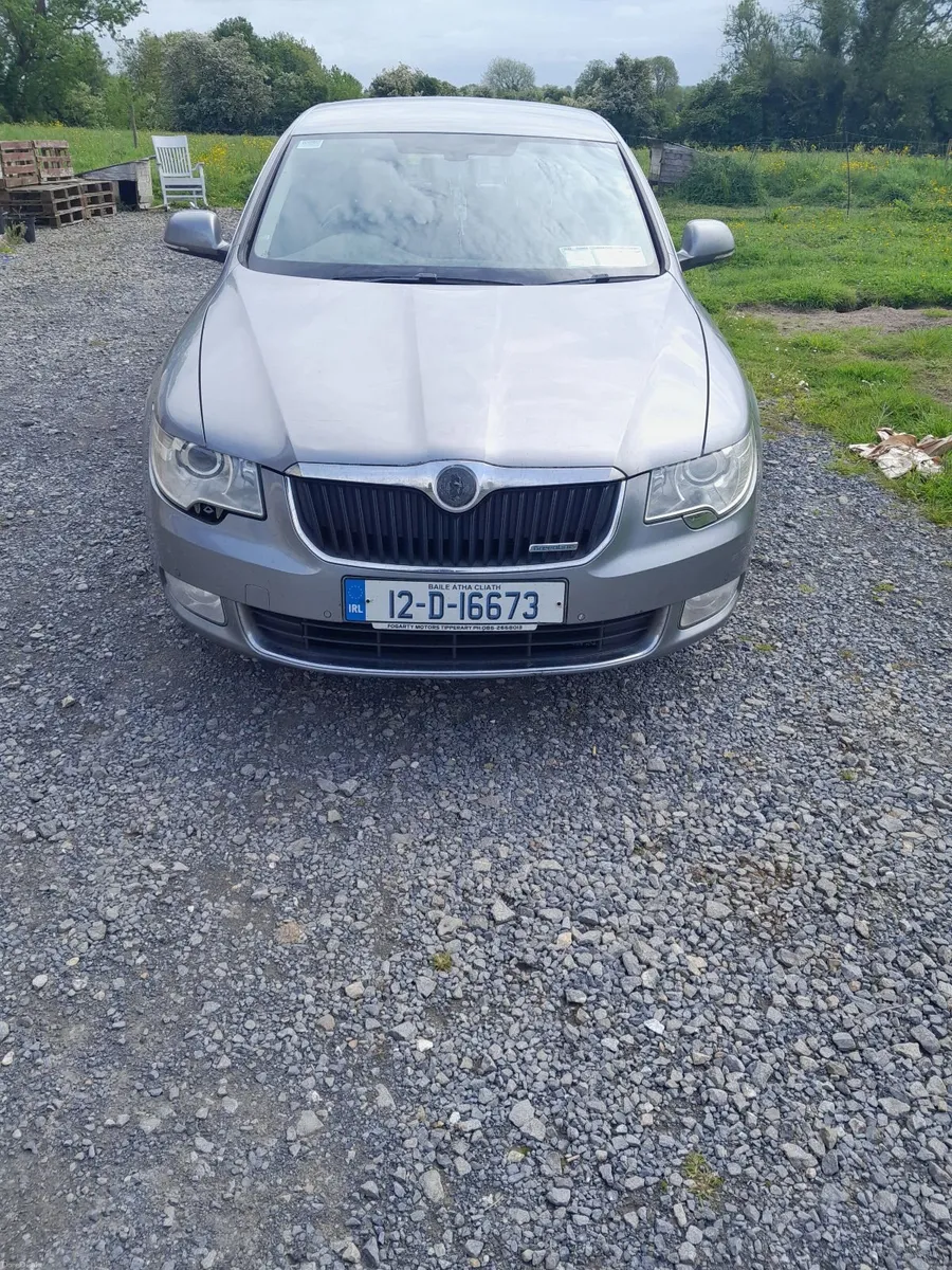 Skoda Superb 2012 - Image 3