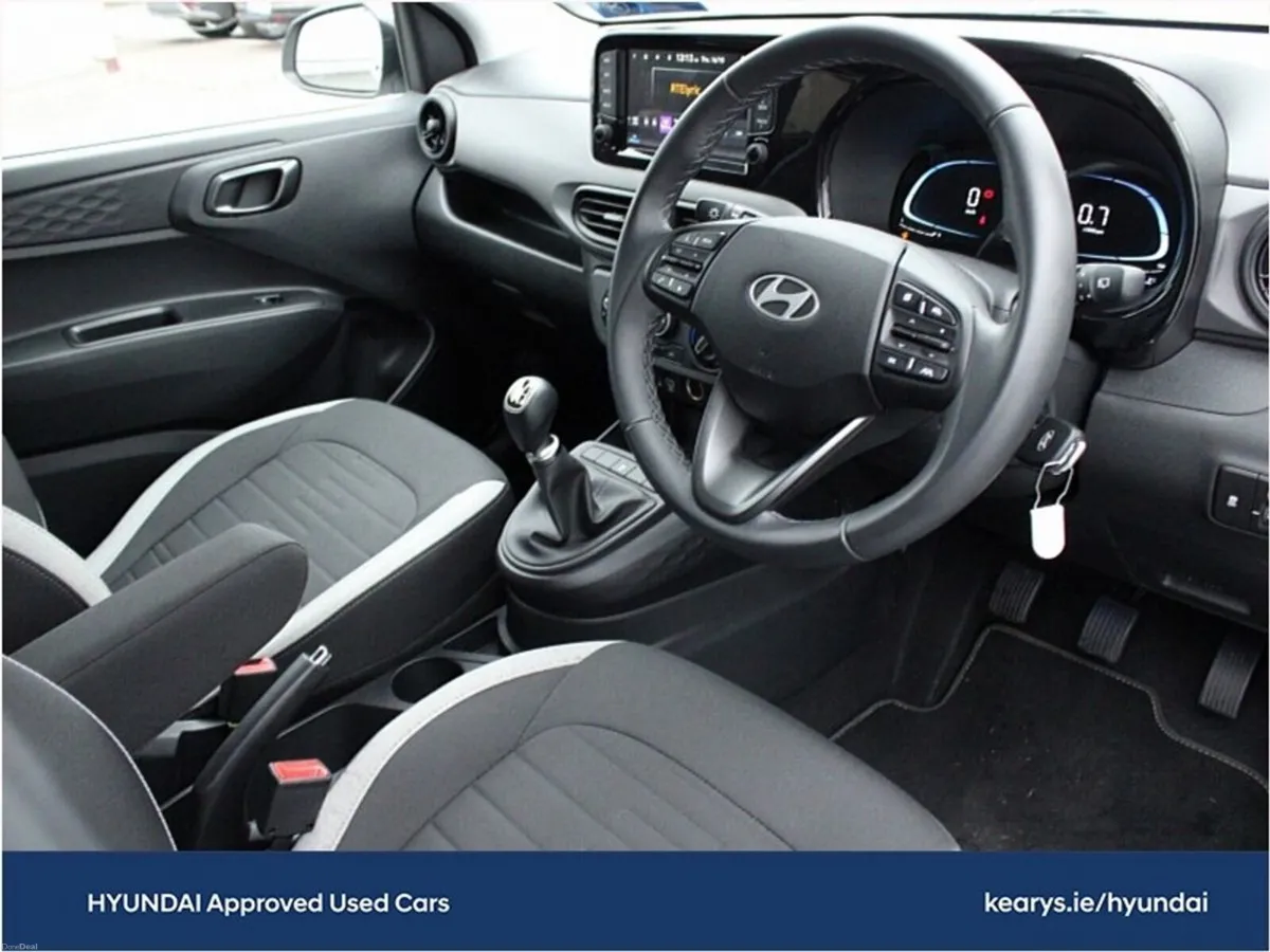 Hyundai i10 Deluxe Plus - Image 6