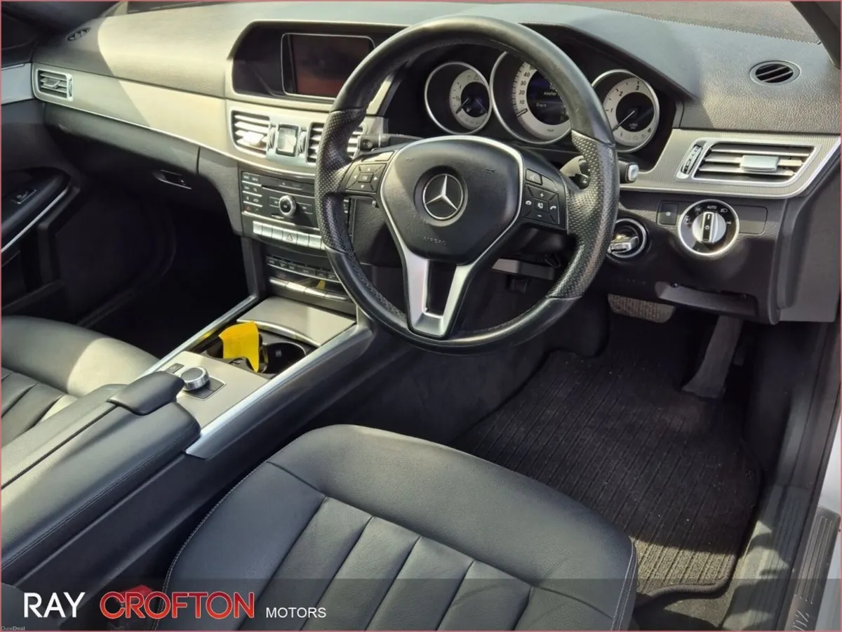 Mercedes-Benz E-Class E 220 BLUETEC CLASSIC A/T - Image 3