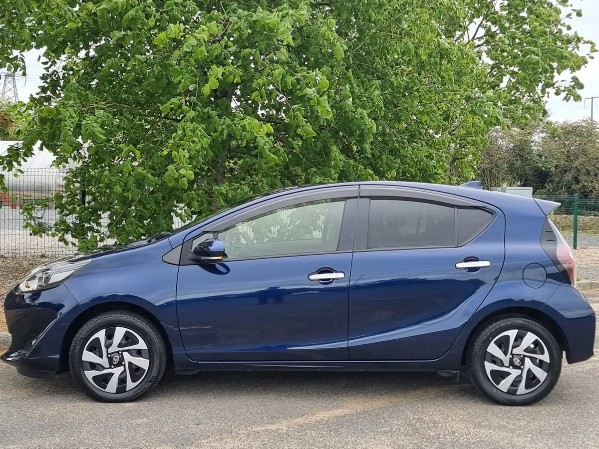 2019 TOYOTA AQUA HYBRID AUTO 1 YR WARRANTY €12,900 - Image 2
