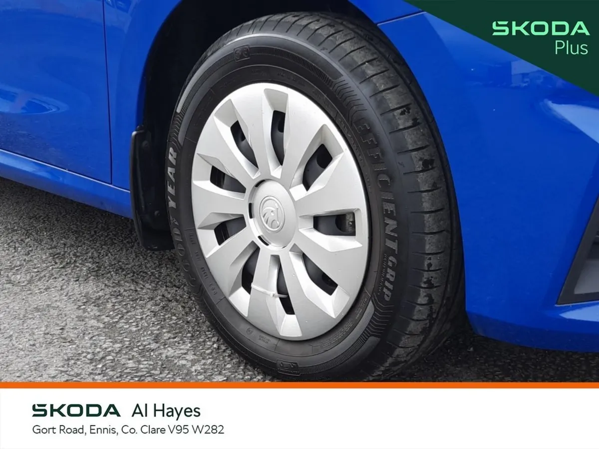 Skoda Fabia **FLASH SALE**TINY MILEAGE**REVERSING - Image 6