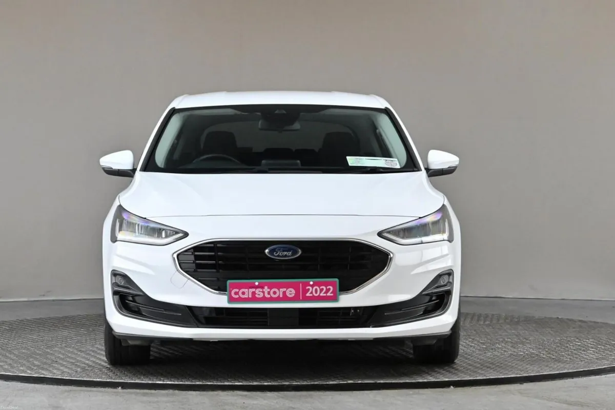 Ford Focus 1.0T CONNECTED 6SPD - Image 2