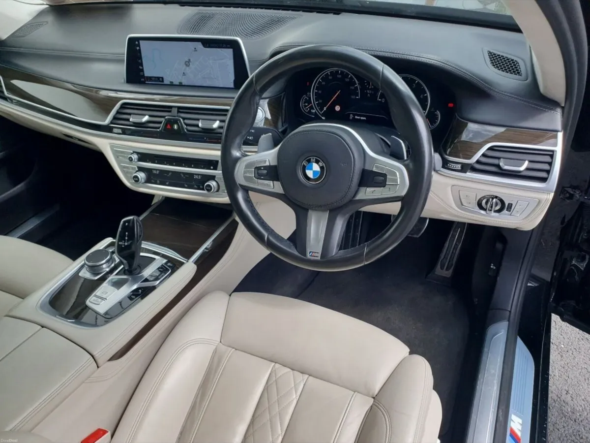 BMW 7-Series 740d xDrive M Sport Saloon - Image 6