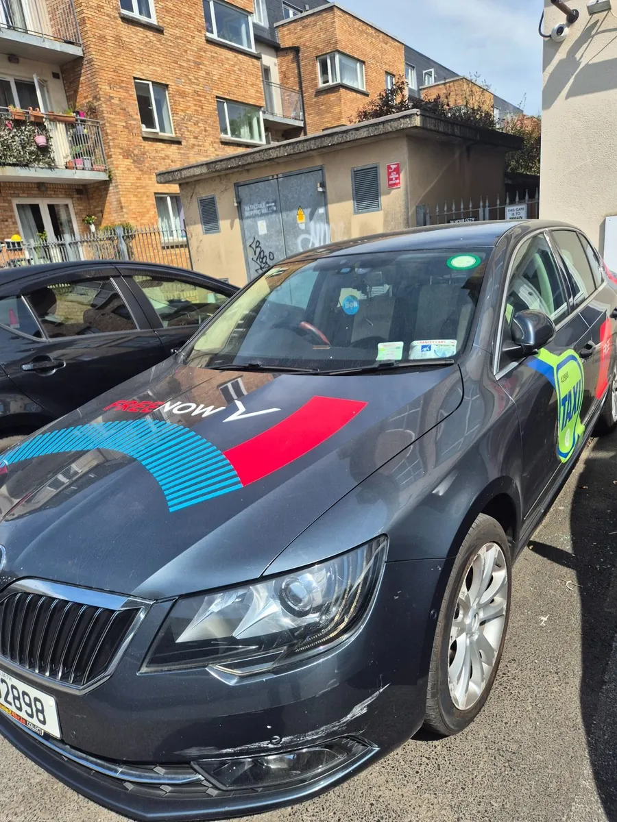 Skoda Superb 2015 - Image 1