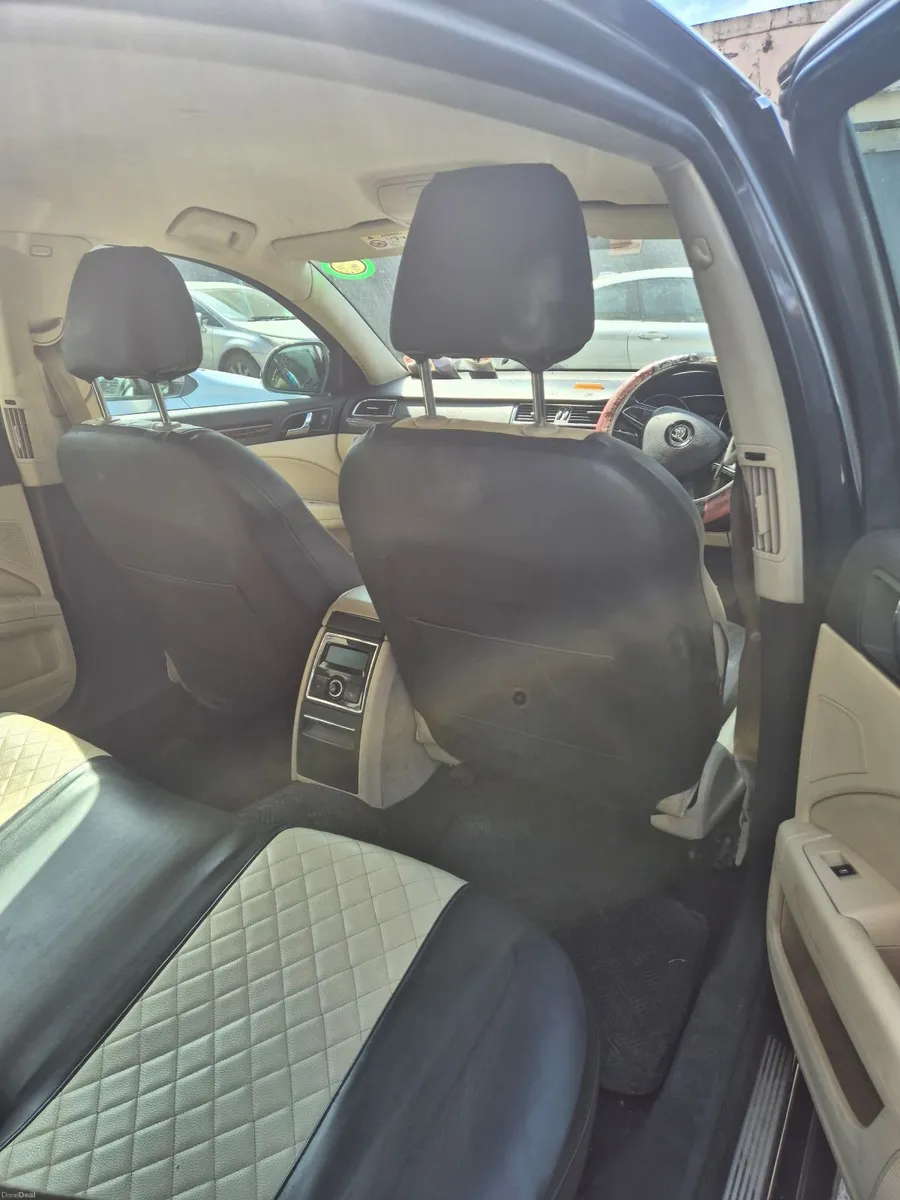 Skoda Superb 2015 - Image 3