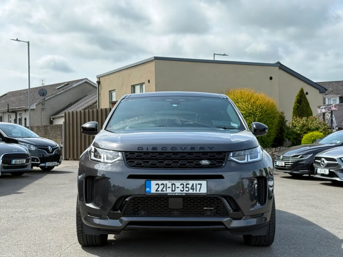 Land Rover Discovery Sport P300e URBAN EDITION PHE - Image 2