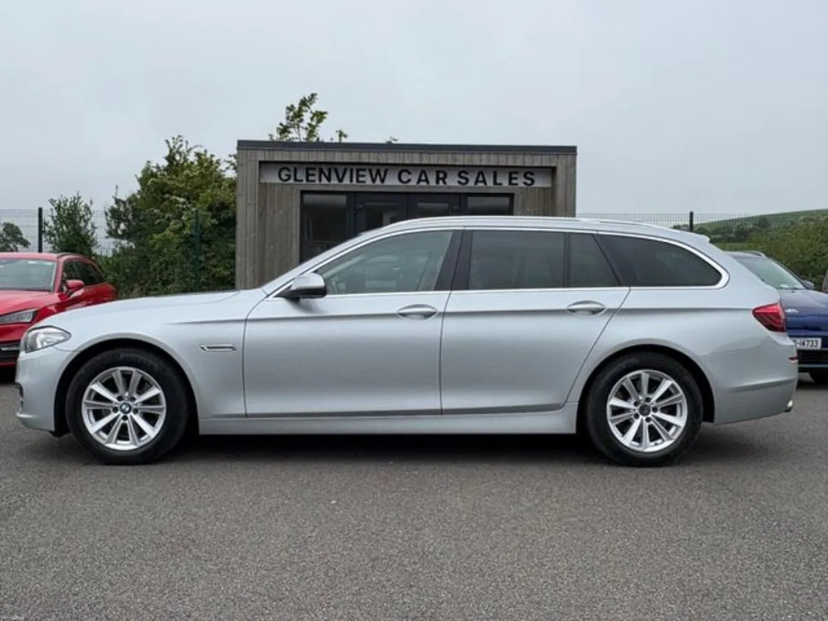 BMW 5-Series 520D - MEGA SPEC - FULL HISTORY - Image 4