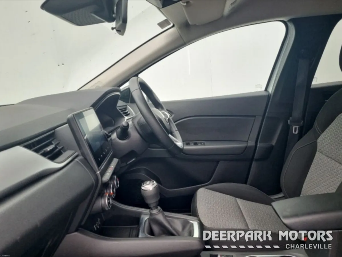 Renault Captur 1.0 TCe Limited - Image 4