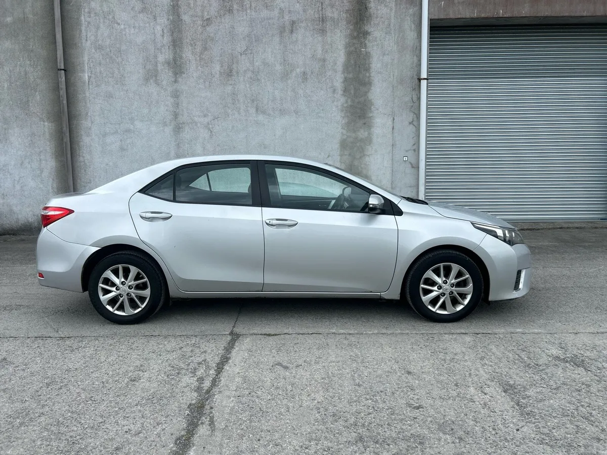 132 Toyota Corolla 1.4 D4D New NCT 3/27 - Image 3
