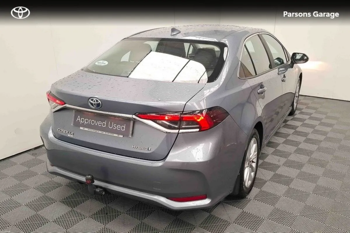 Toyota Corolla COROLLA LUNA SALOON - Image 2