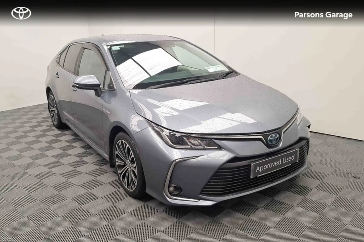 Toyota Corolla COROLLA HYBRID LUNA SPORT - Image 1