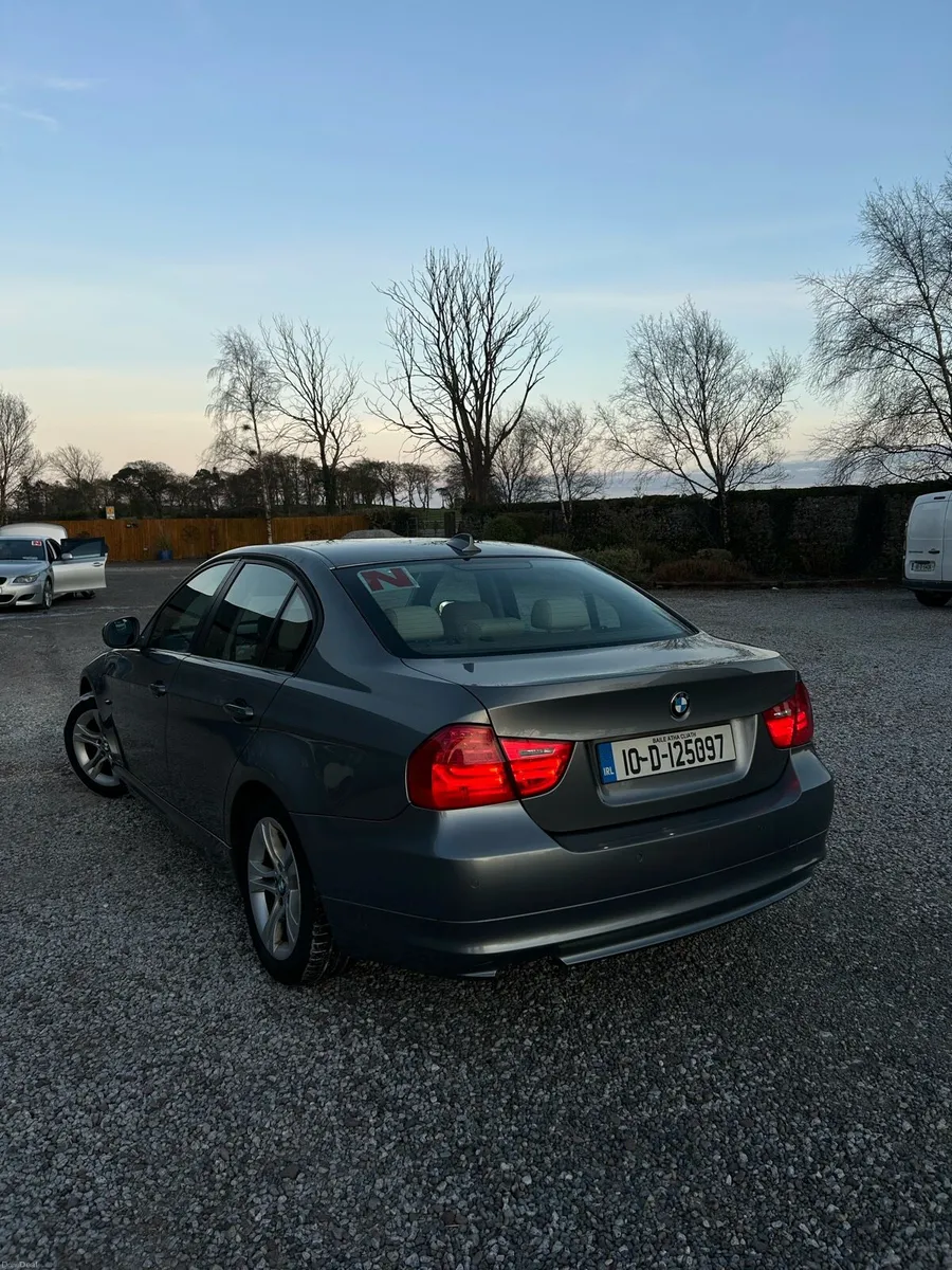Bmw e90 318d 2010 & A4 B8 - Image 3
