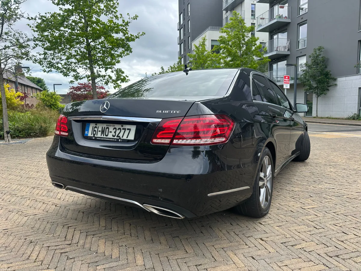 Mercedes-Benz E-Class 2016 - Image 3