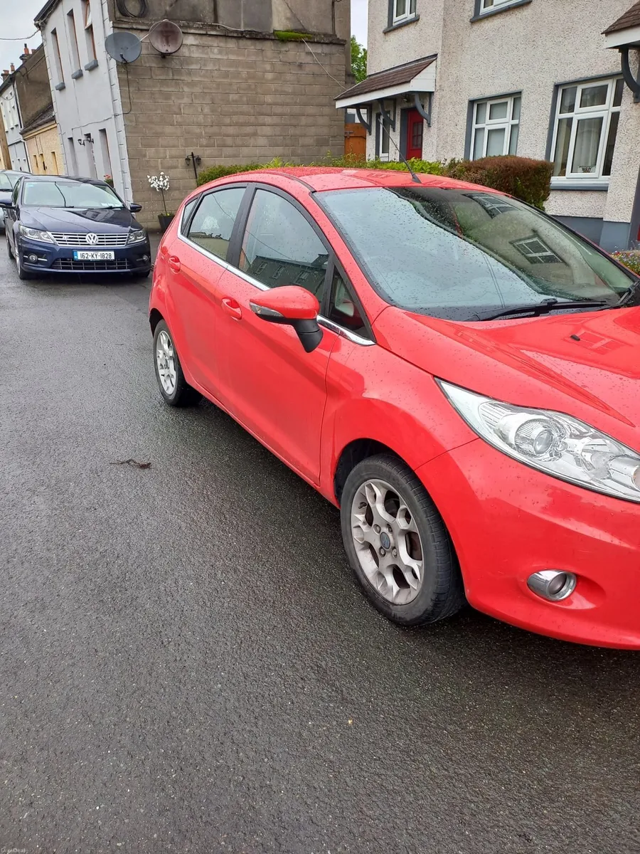 Ford Fiesta Zetec - Image 4