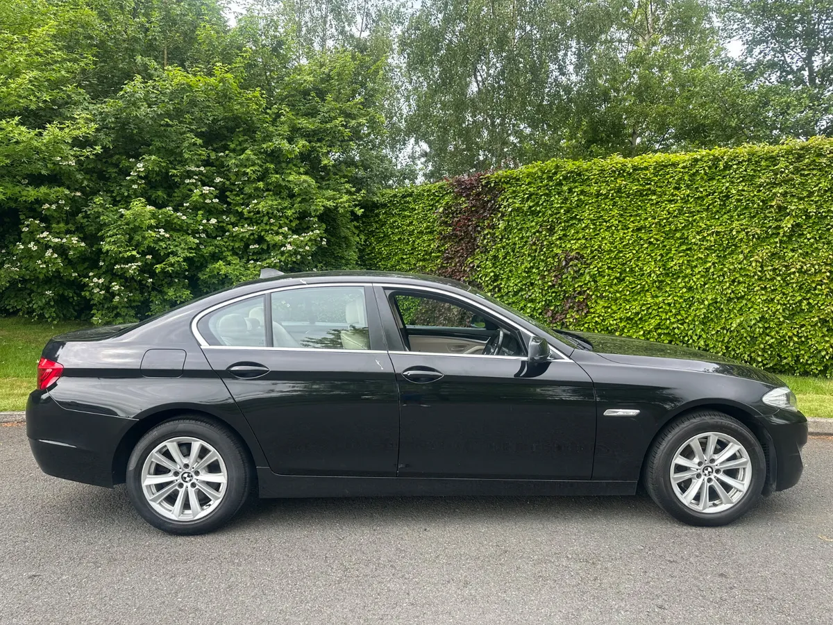 BMW 5-Series 2011 Low Kms Automatic - Image 3