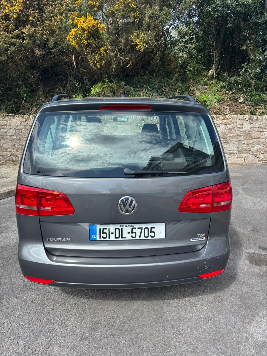Volkswagen Touran 2015 - Image 6