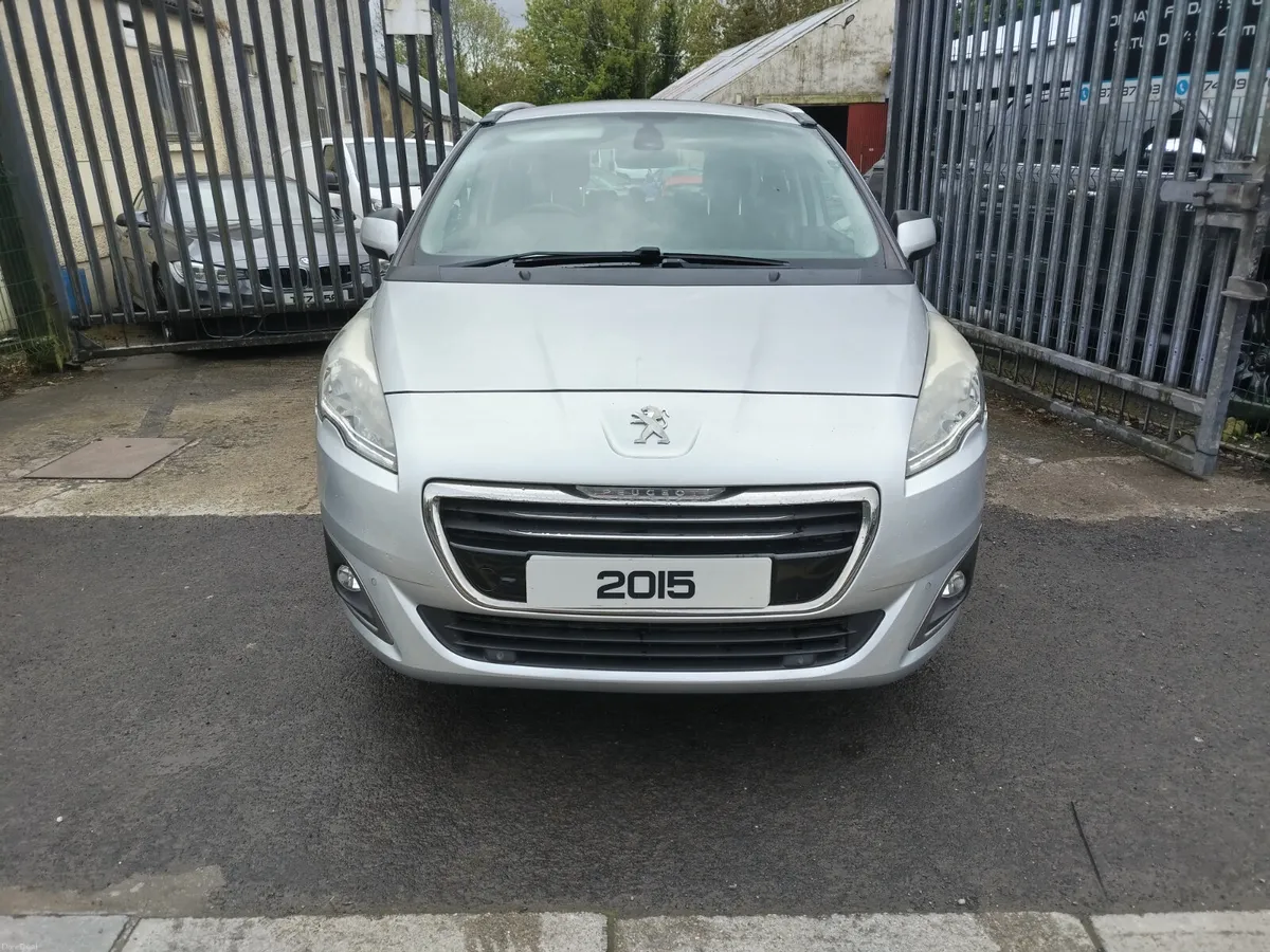 Peugeot 5008 2015 - Image 1