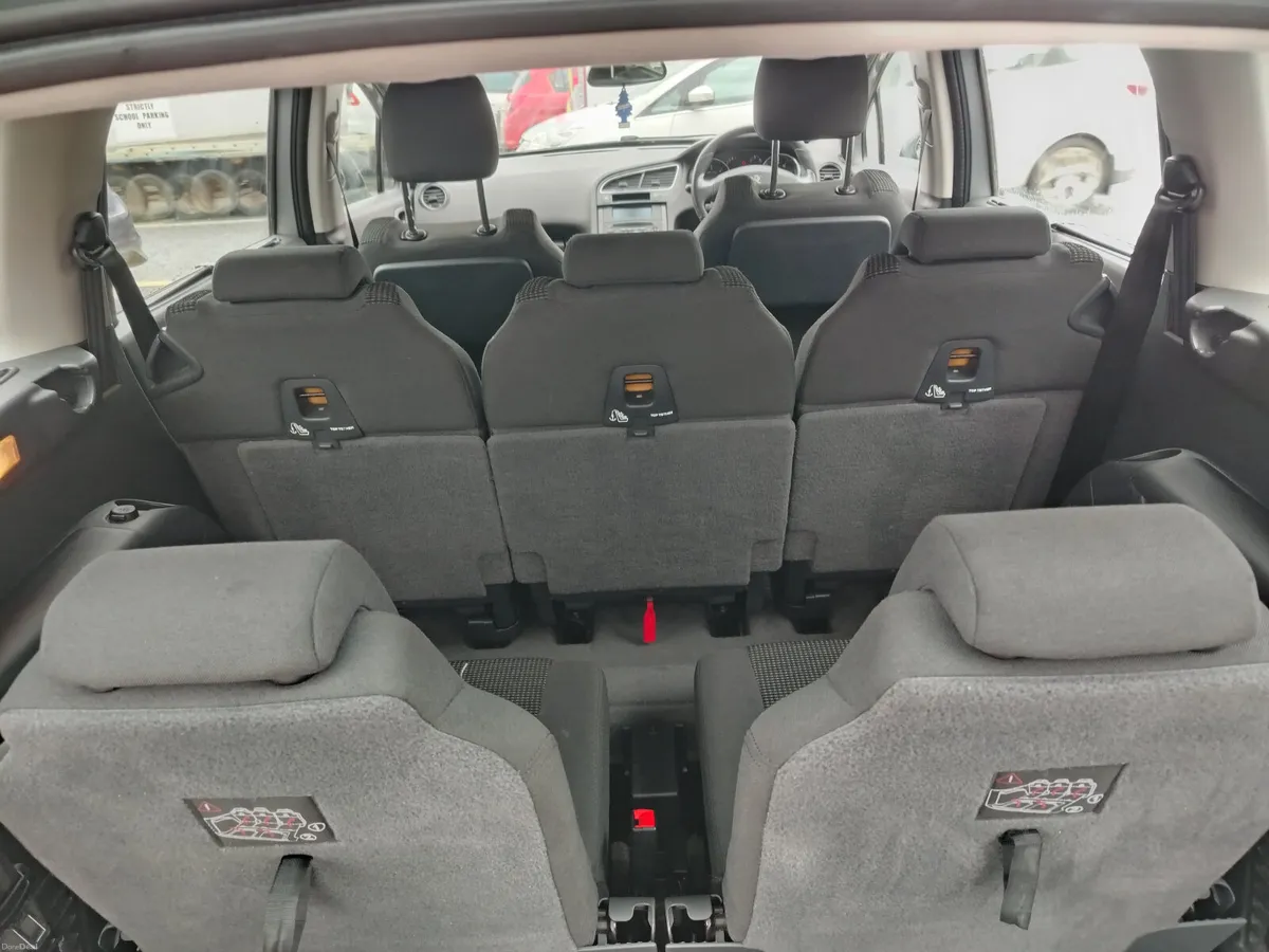 Peugeot 5008 2015 - Image 4