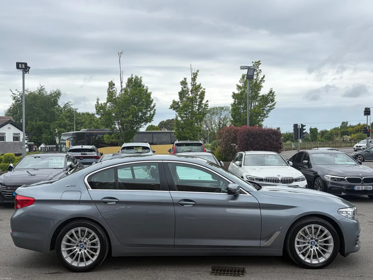 191 BMW 530E Auto FSH *Low Kils* - Image 4