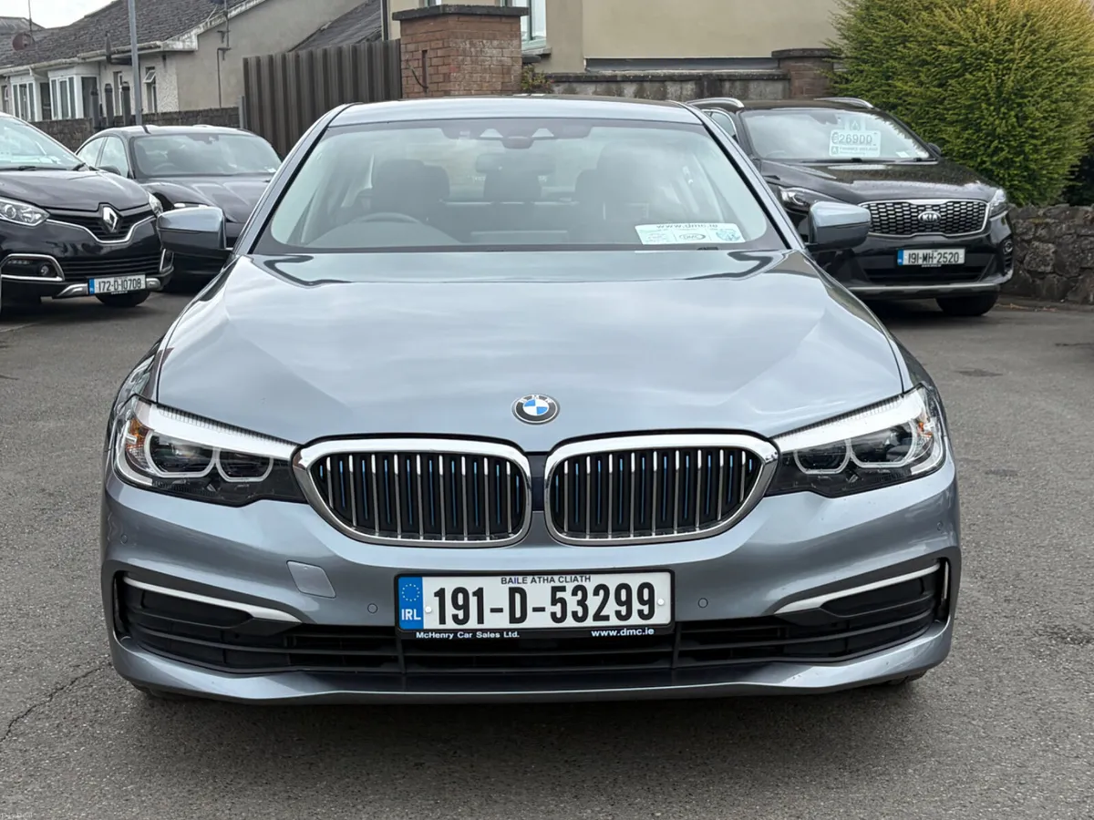 191 BMW 530E Auto FSH *Low Kils* - Image 2