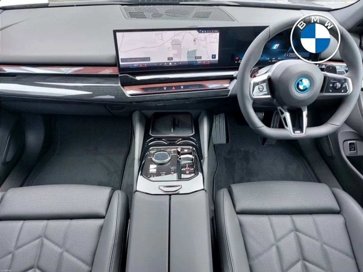 BMW 5-Series 530e M Sport - Image 4
