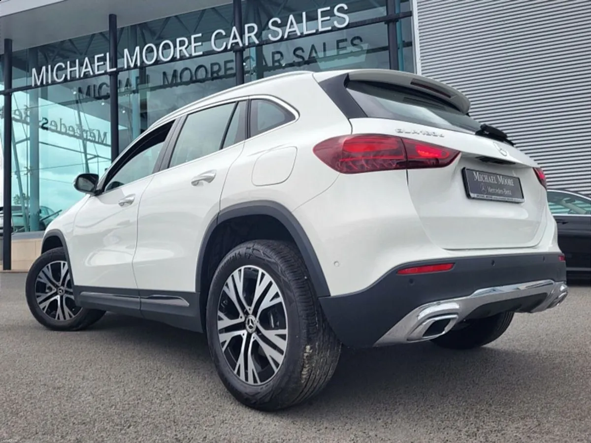 Mercedes-Benz GLA GLA180d Progressive Line PLUS AU - Image 3