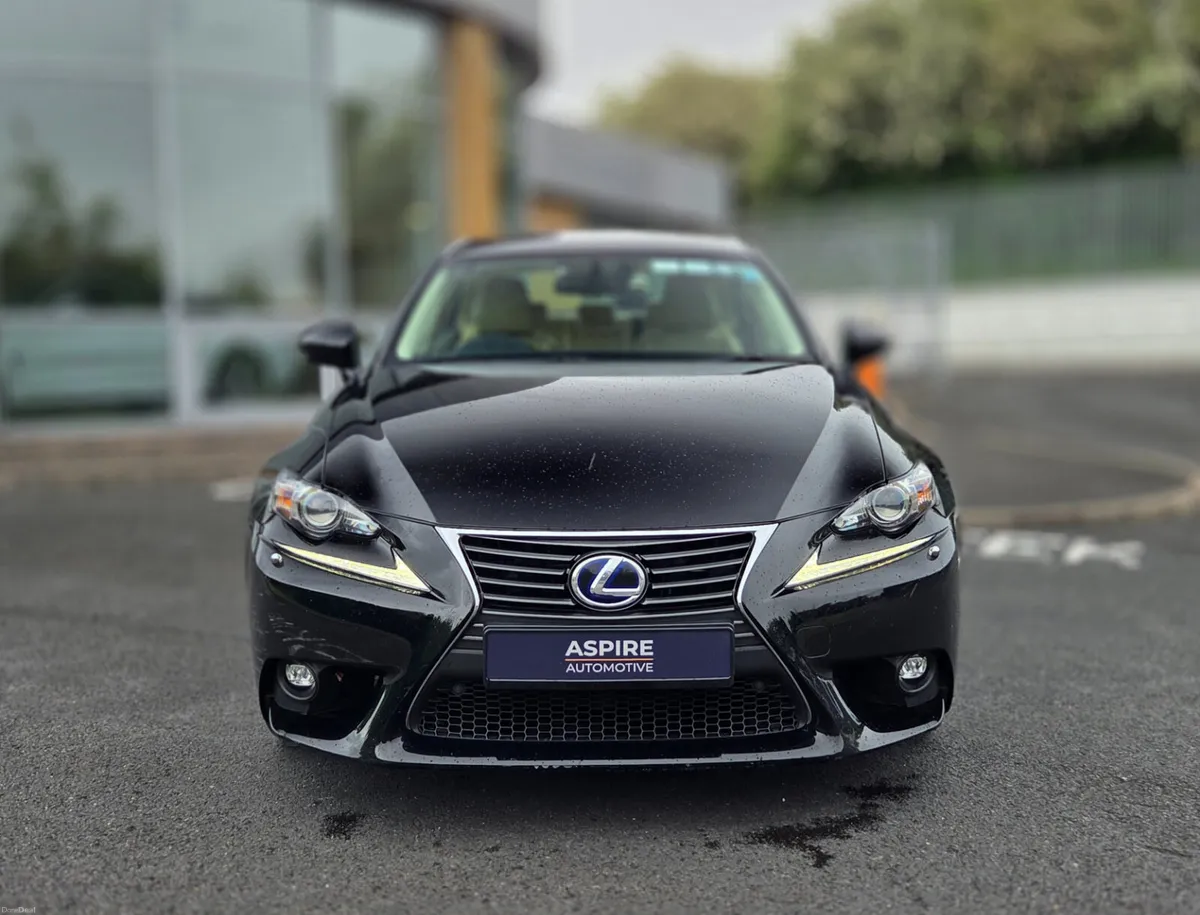 ***LOW KM's***  Lexus IS300H - Image 2