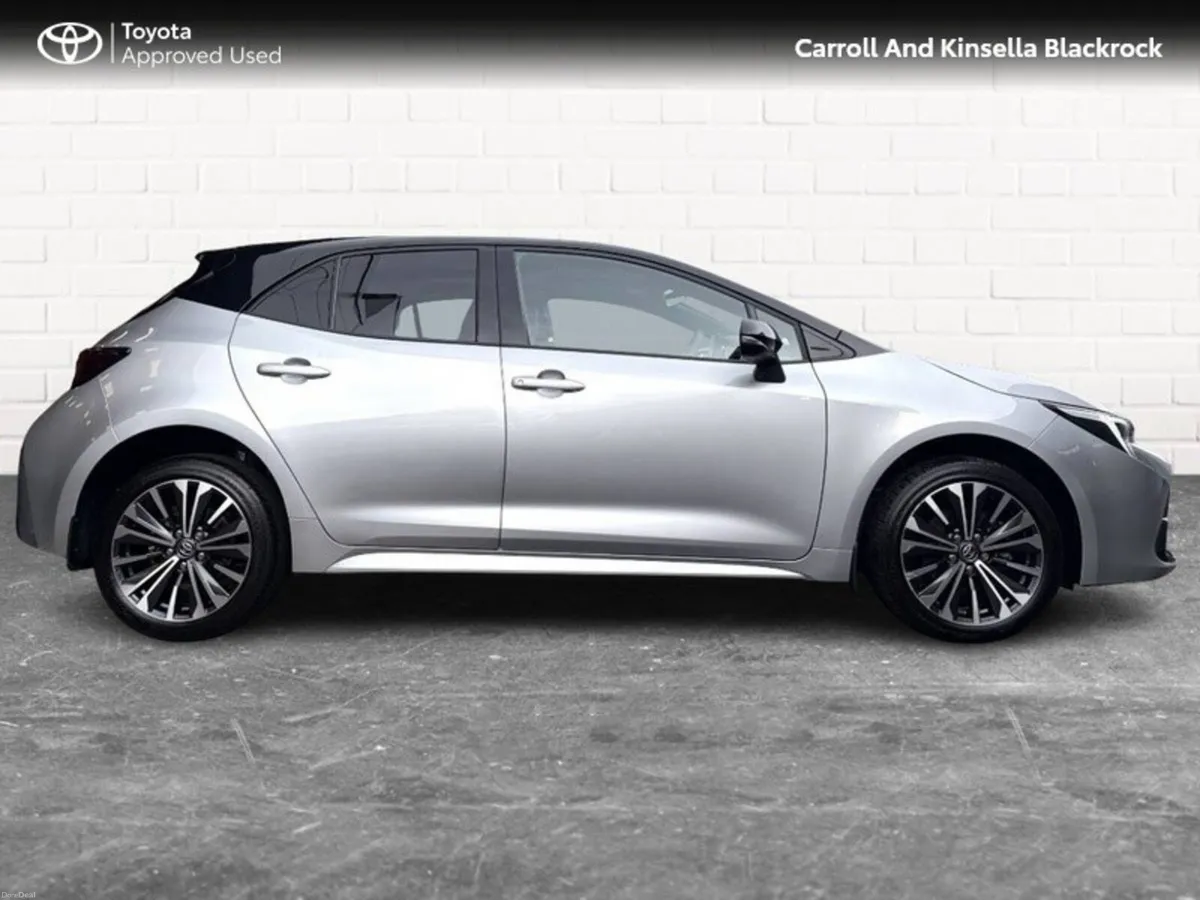 Toyota Corolla Hybrid Luna Sport HB - Image 3