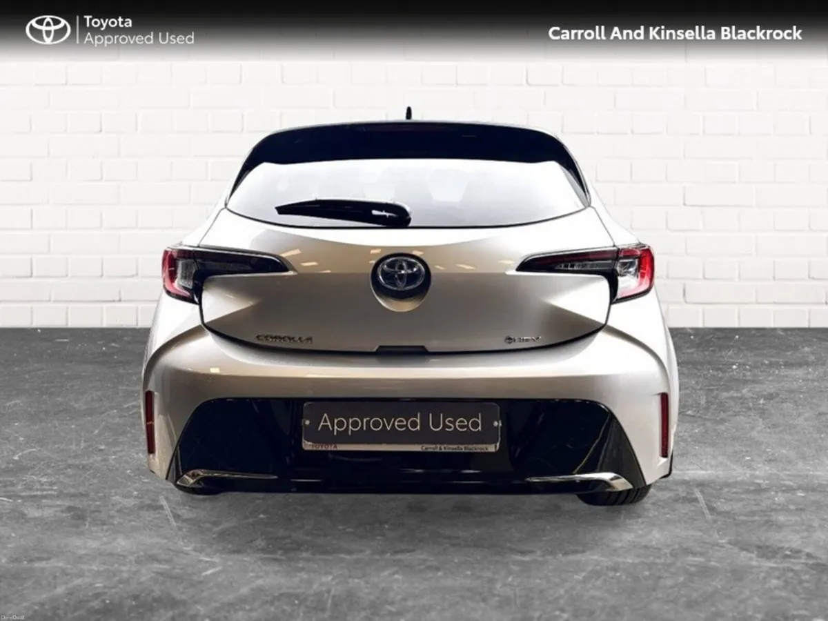 Toyota Corolla Hybrid Luna Sport HB - Image 4