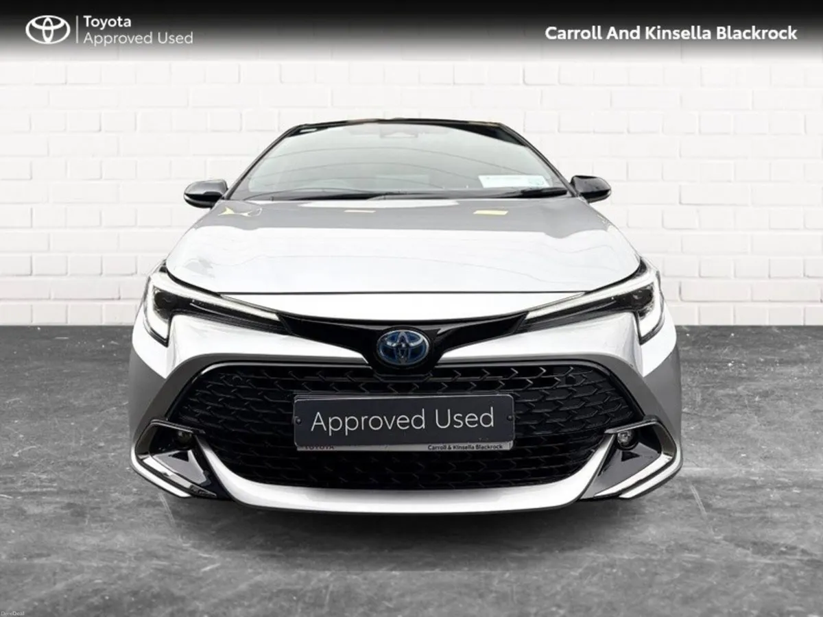 Toyota Corolla Hybrid Luna Sport HB - Image 5
